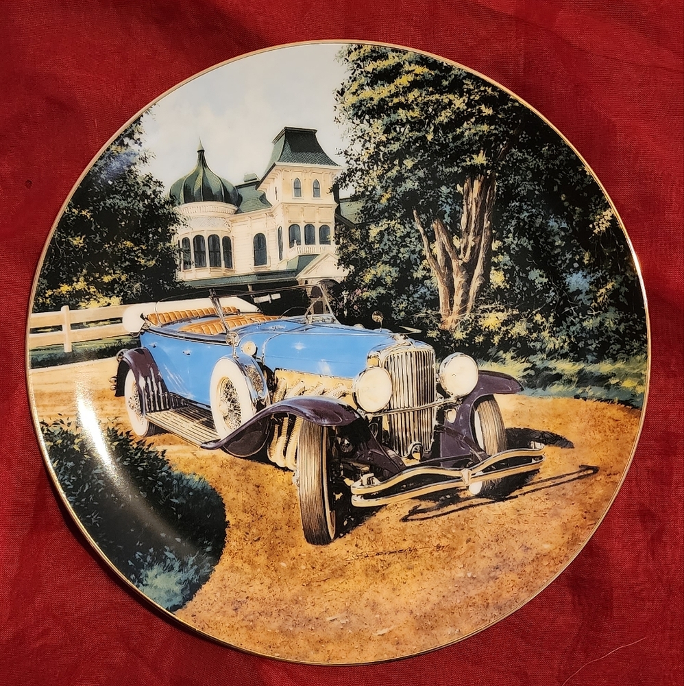 The Hamilton Collection 1989 9.25" Plate 1930 Duesenberg Classic Car
